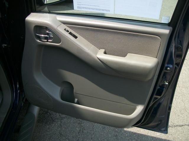Nissan Frontier 2006 photo 19