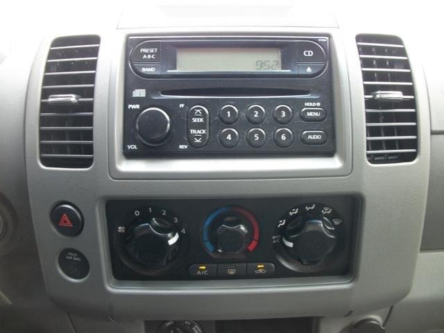 Nissan Frontier 2006 photo 8