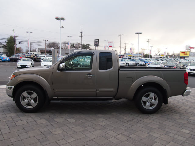 Nissan Frontier 2006 photo 5