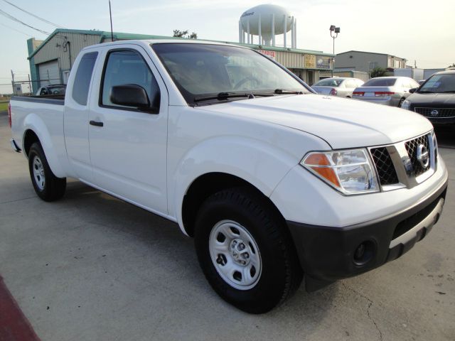 Nissan Frontier 2006 photo 4