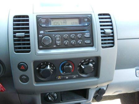Nissan Frontier 2006 photo 4