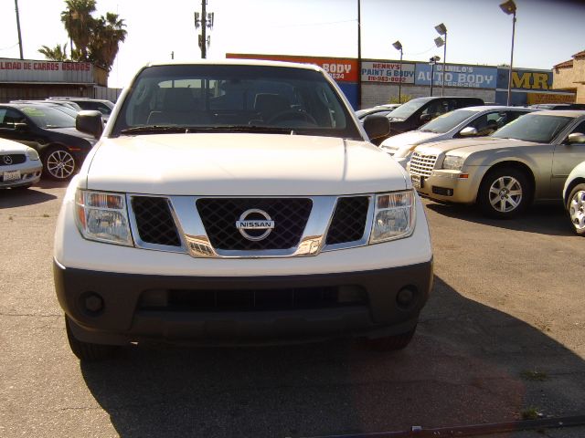 Nissan Frontier SE 2WD Pickup Truck