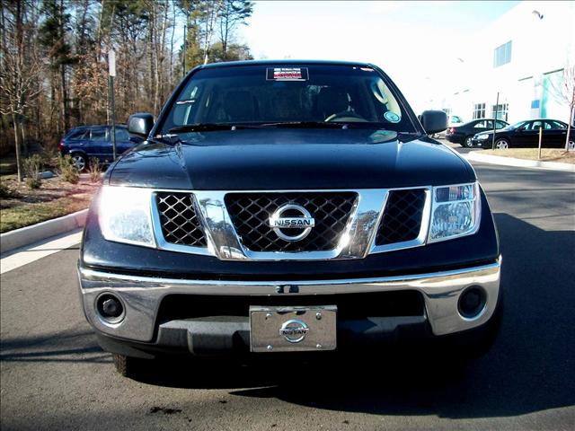 Nissan Frontier SE Pickup