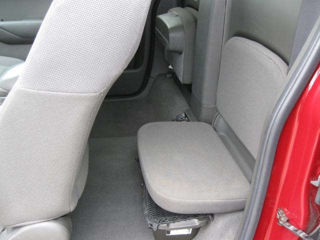 Nissan Frontier 2007 photo 2