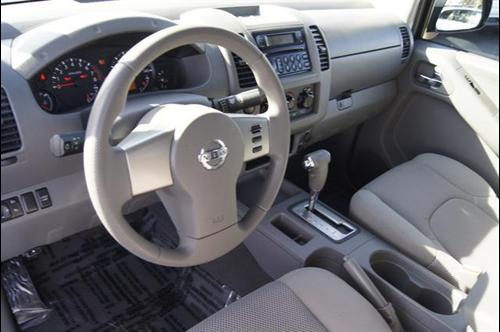 Nissan Frontier 2007 photo 2