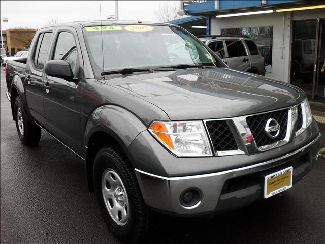 Nissan Frontier SE Pickup