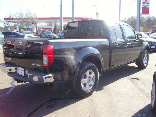 Nissan Frontier 2007 photo 2