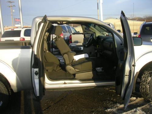 Nissan Frontier 2007 photo 3