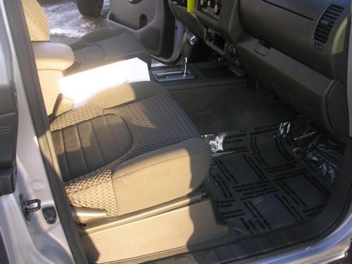 Nissan Frontier 2007 photo 4