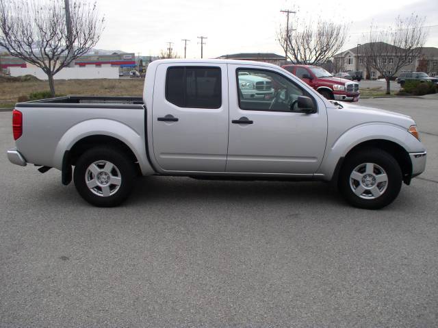 Nissan Frontier 2007 photo 2