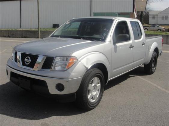 Nissan Frontier SE Pickup
