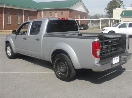Nissan Frontier 2007 photo 2