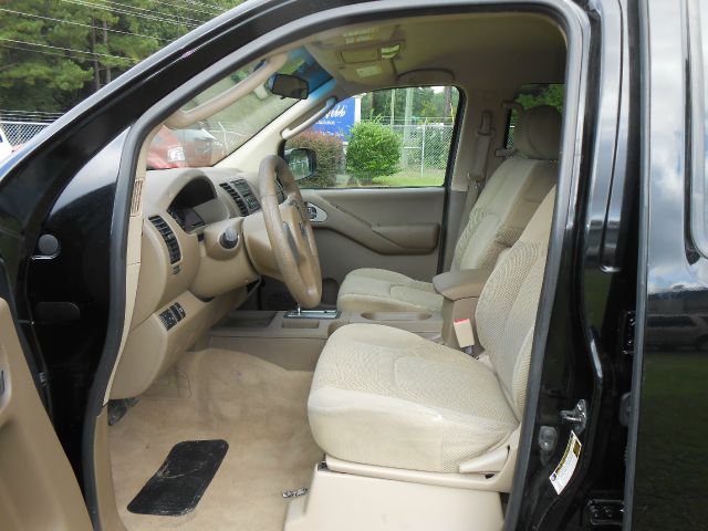 Nissan Frontier 2007 photo 2