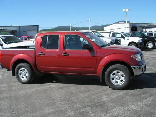 Nissan Frontier X Pickup