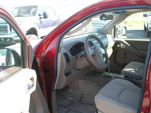 Nissan Frontier 2007 photo 2