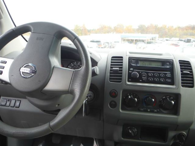 Nissan Frontier 2007 photo 3