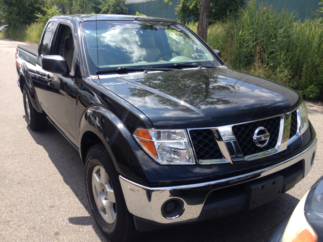 Nissan Frontier 7 Passenger Quad Seating 4 Door Pickup Truck