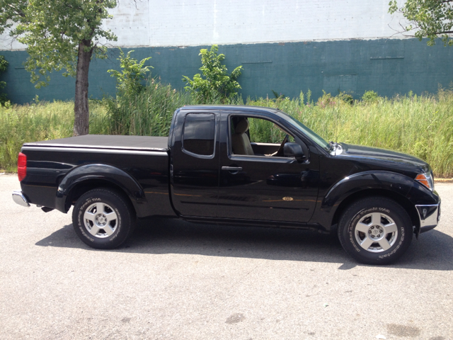 Nissan Frontier 2008 photo 2