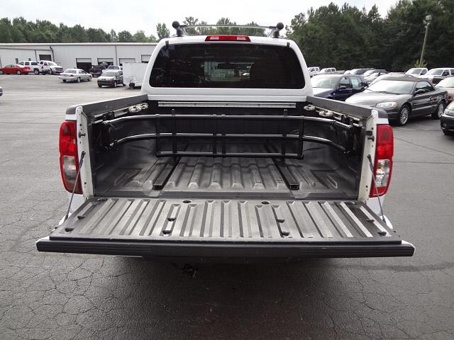 Nissan Frontier 2008 photo 2