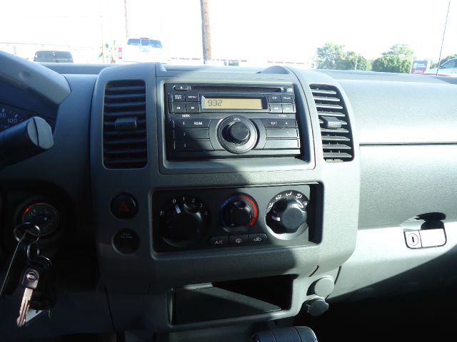 Nissan Frontier 2008 photo 4