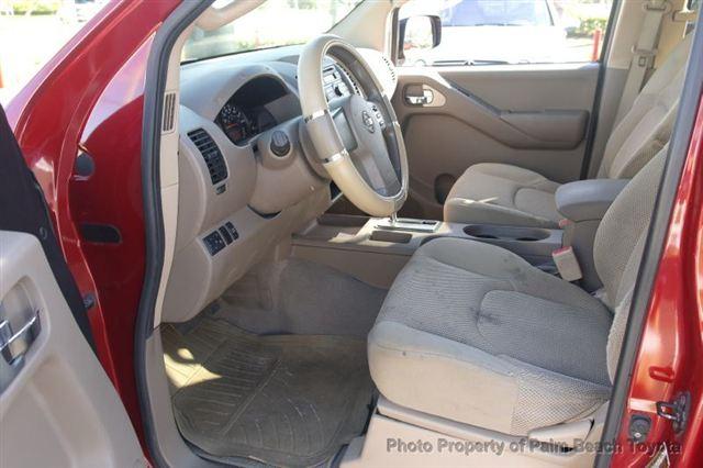 Nissan Frontier GLS Touring A/T Pickup