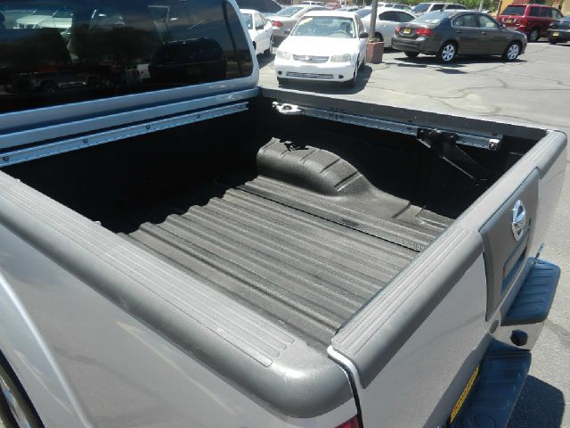 Nissan Frontier SLE Z71 Crew Cab Short Bed 4X4 Pickup Truck