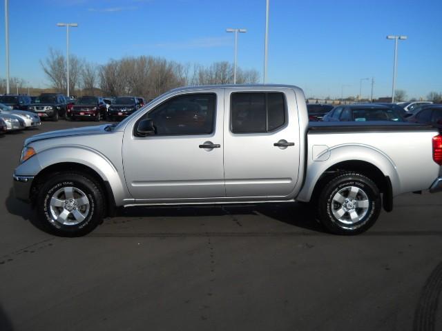 Nissan Frontier SE Pickup