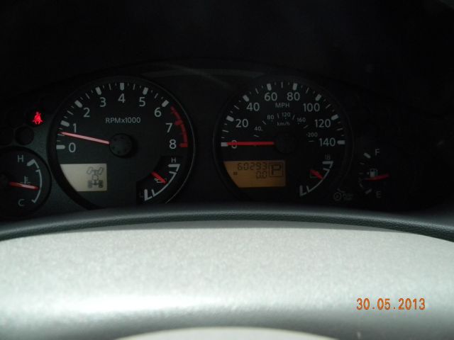 Nissan Frontier SLT EXT CAB 4X2 Pickup Truck