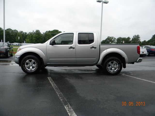 Nissan Frontier 2009 photo 1