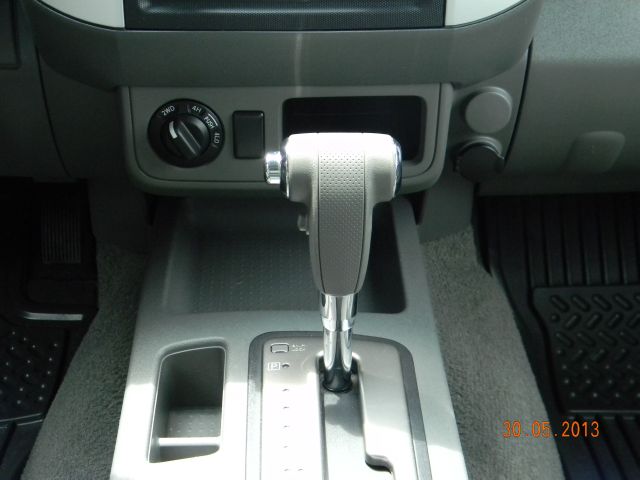 Nissan Frontier 2009 photo 15