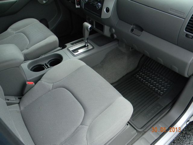 Nissan Frontier 2009 photo 16