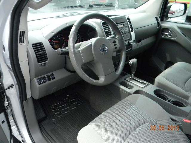 Nissan Frontier 2009 photo 19
