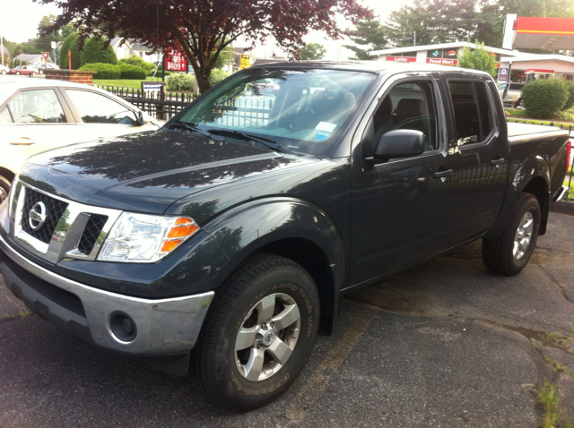 Nissan Frontier 2010 photo 1