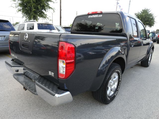 Nissan Frontier 2010 photo 1