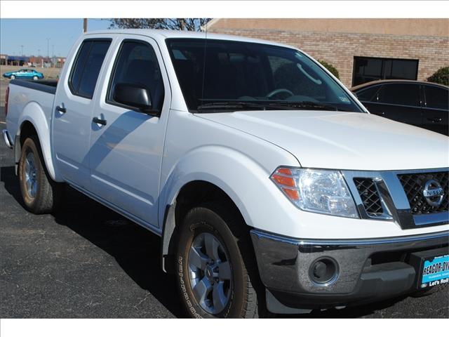 Nissan Frontier 2010 photo 5