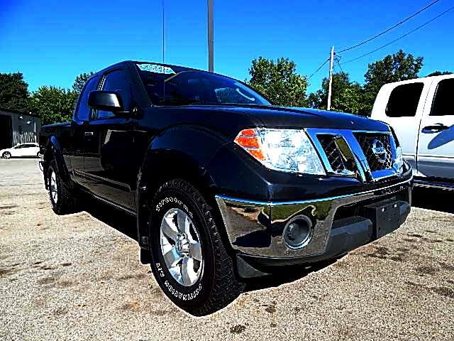 Nissan Frontier 2010 photo 1