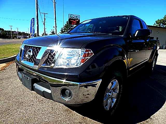 Nissan Frontier 2010 photo 2