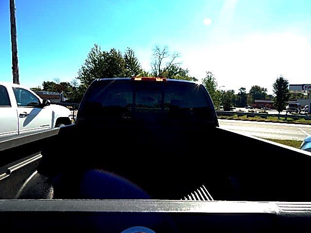 Nissan Frontier 2010 photo 4