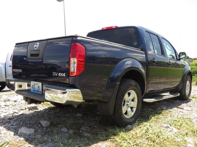 Nissan Frontier 2011 photo 1