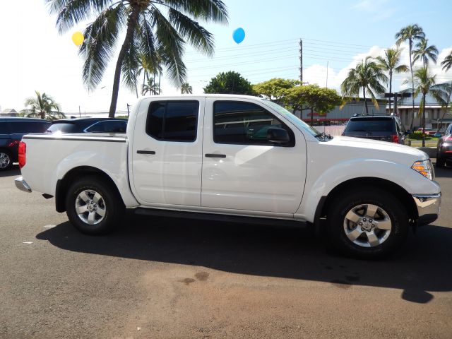 Nissan Frontier 2011 photo 1