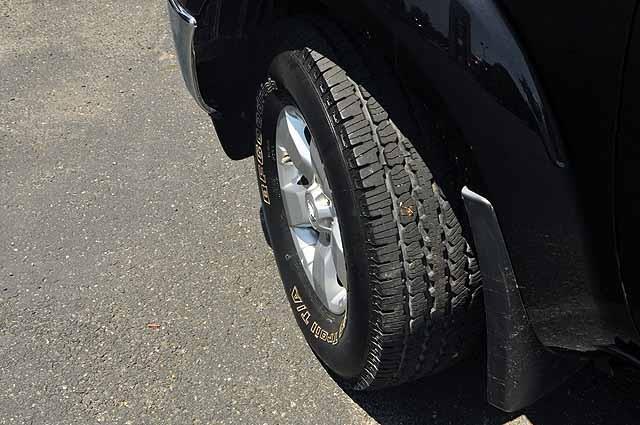 Nissan Frontier 2011 photo 1