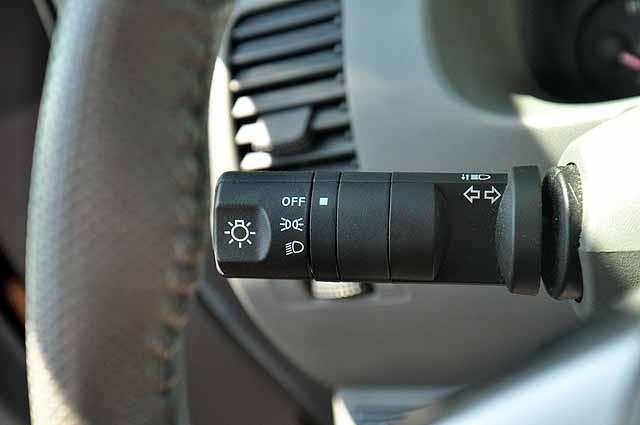 Nissan Frontier 2011 photo 19