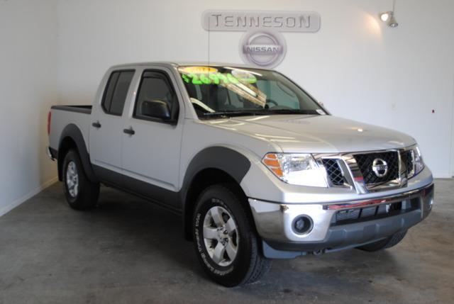 Nissan Frontier 2011 photo 1