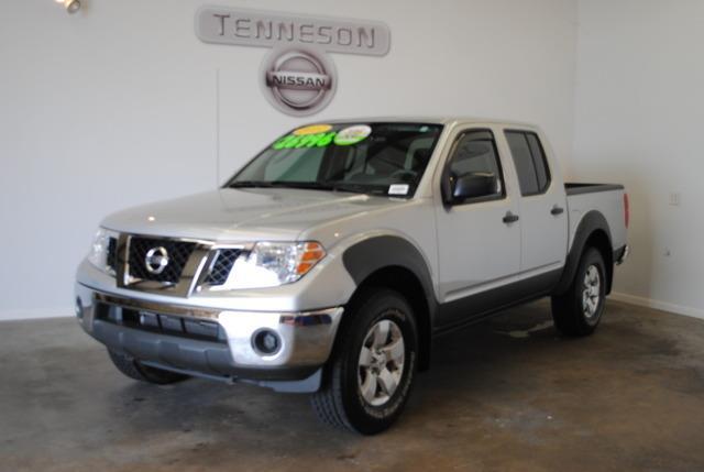 Nissan Frontier 2011 photo 4
