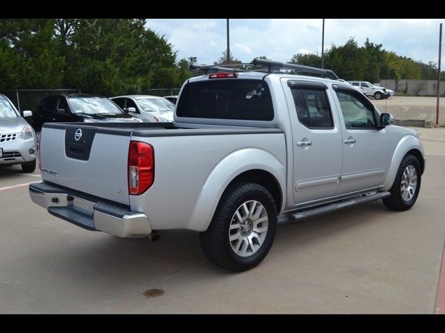 Nissan Frontier 2011 photo 2