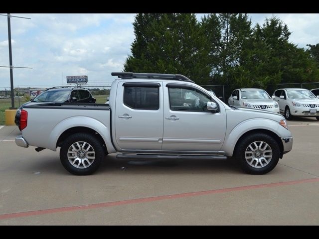 Nissan Frontier 2011 photo 3