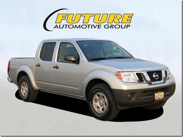 Nissan Frontier 2011 photo 4