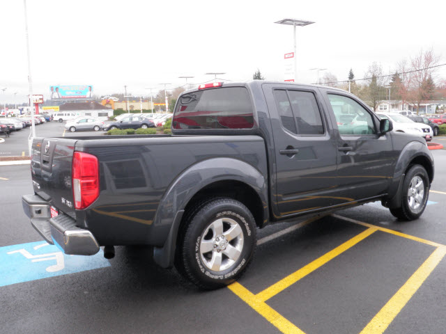 Nissan Frontier 2012 photo 4