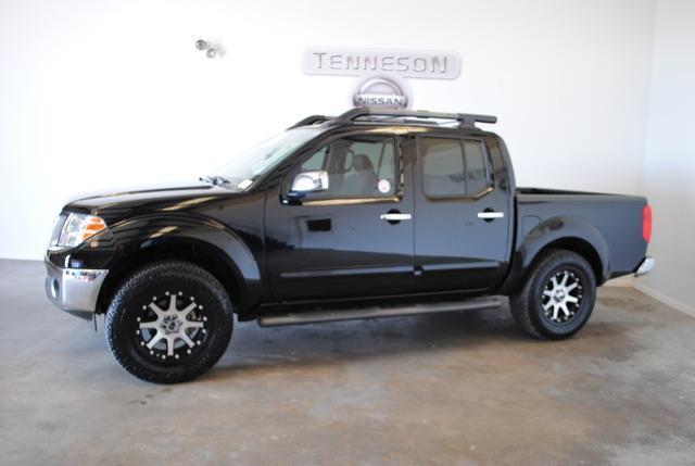 Nissan Frontier 2012 photo 3