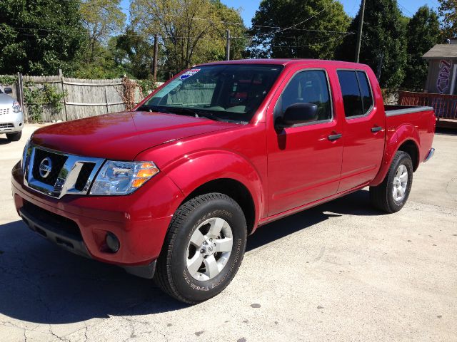 Nissan Frontier 2012 photo 2